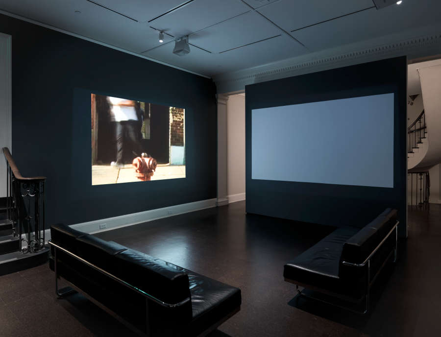 view exhibition image