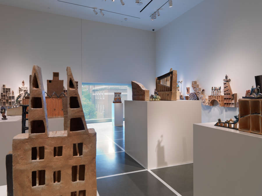 view exhibition image