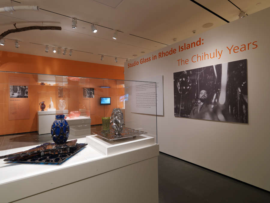 view exhibition image