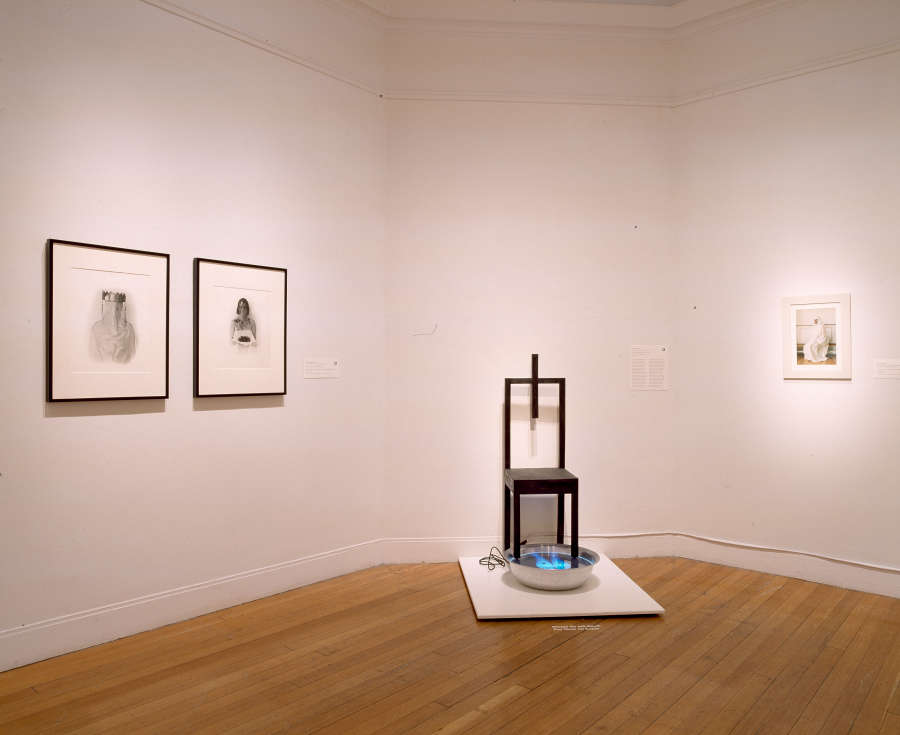 view exhibition image