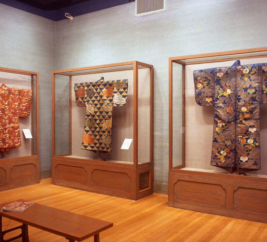 view exhibition image