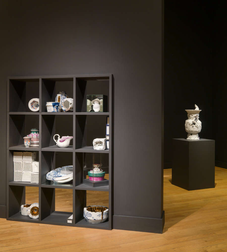 view exhibition image