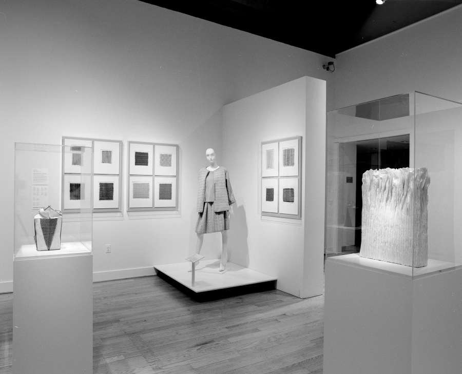 view exhibition image