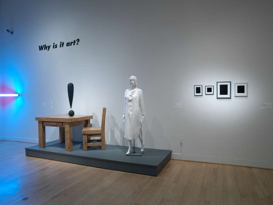 view exhibition image