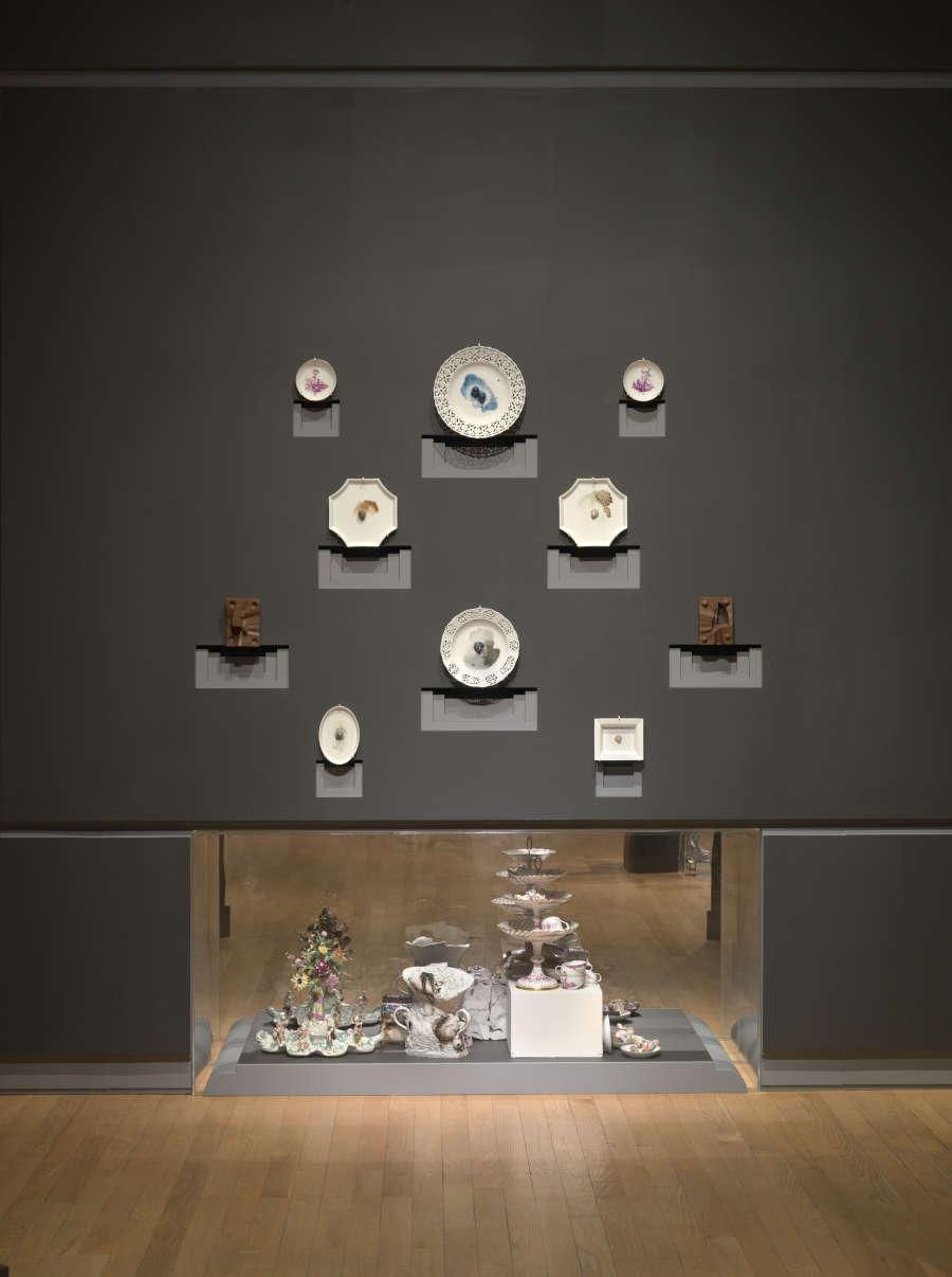 view exhibition image