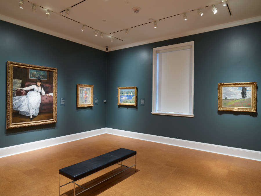 view exhibition image
