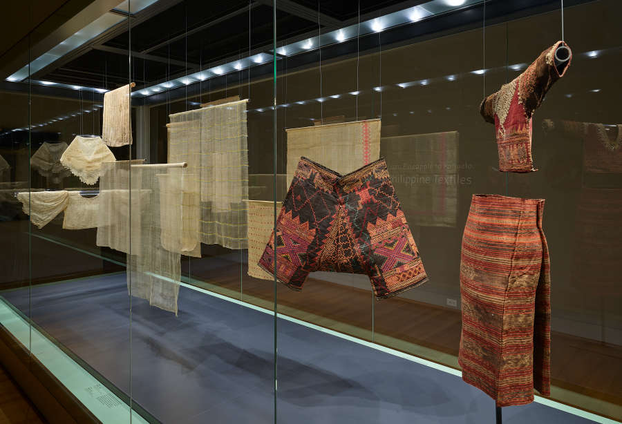 view exhibition image