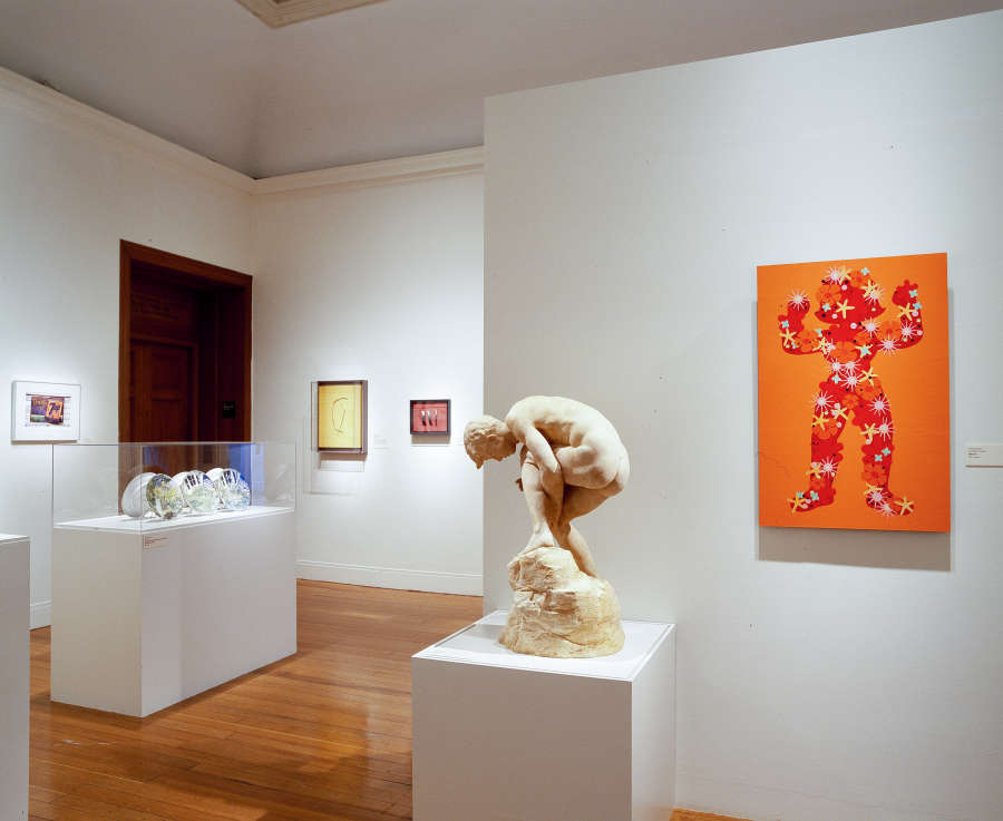 view exhibition image