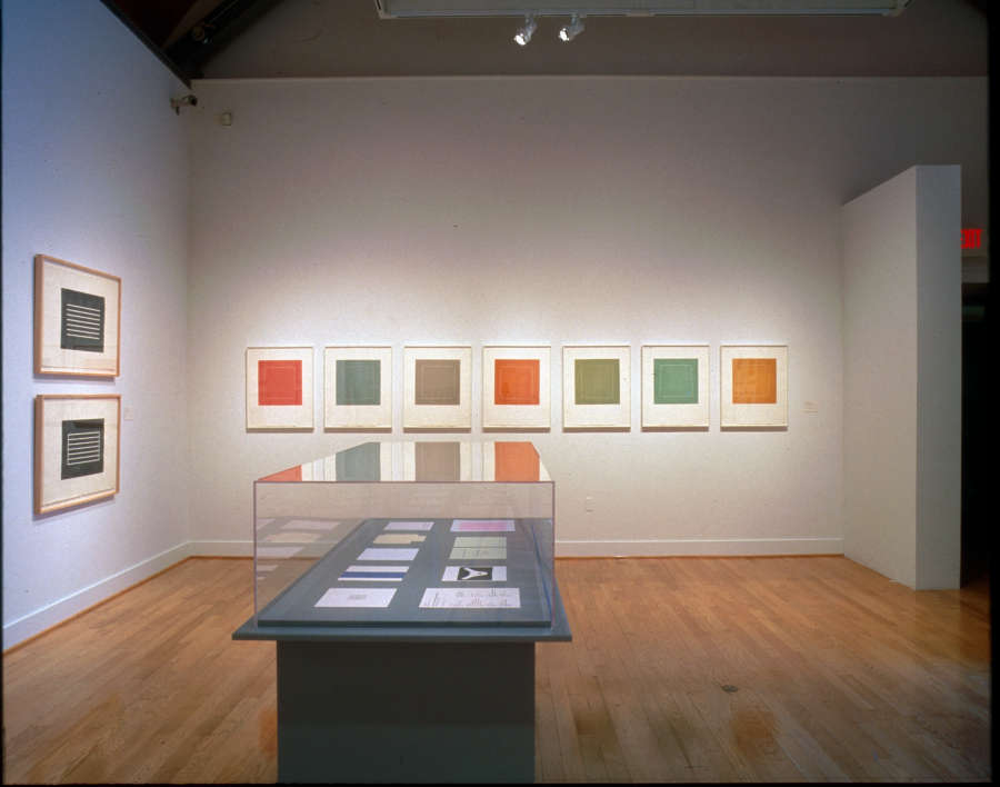 view exhibition image