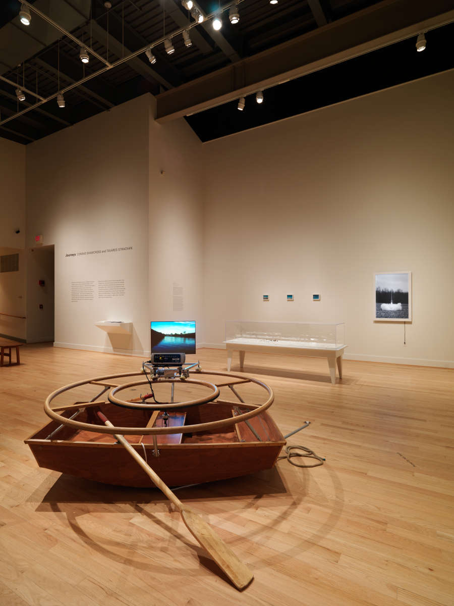 view exhibition image