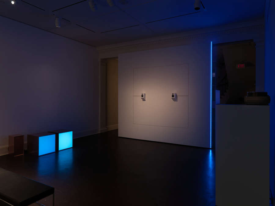 view exhibition image