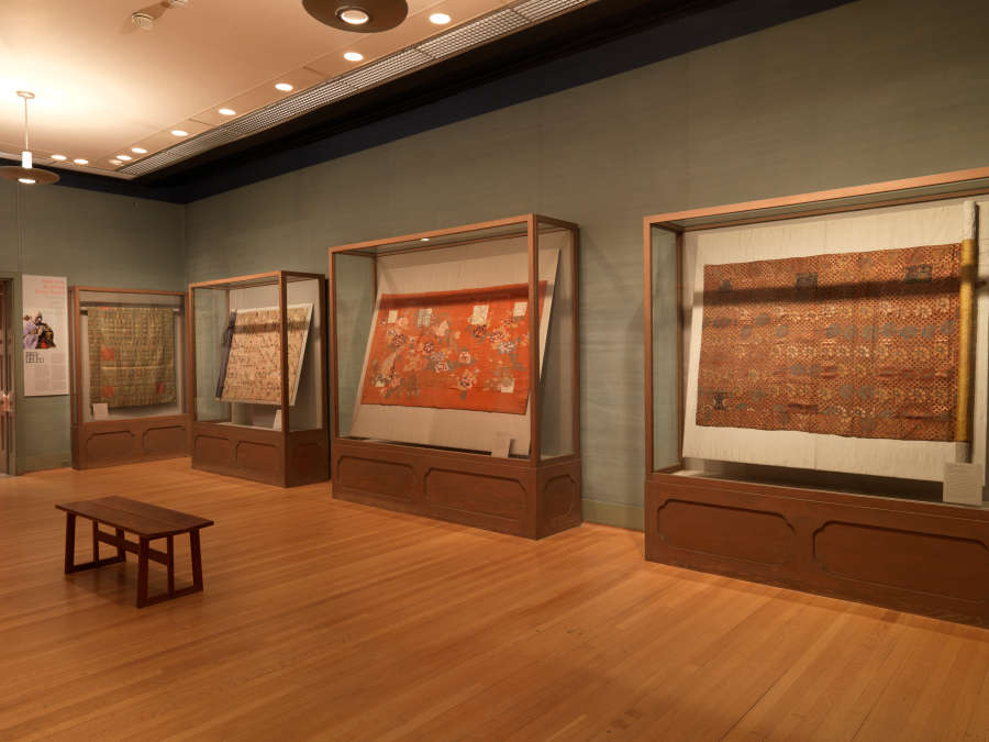 view exhibition image