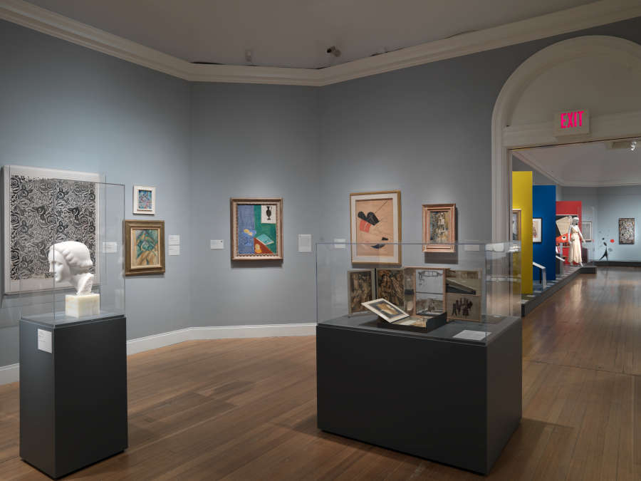 view exhibition image