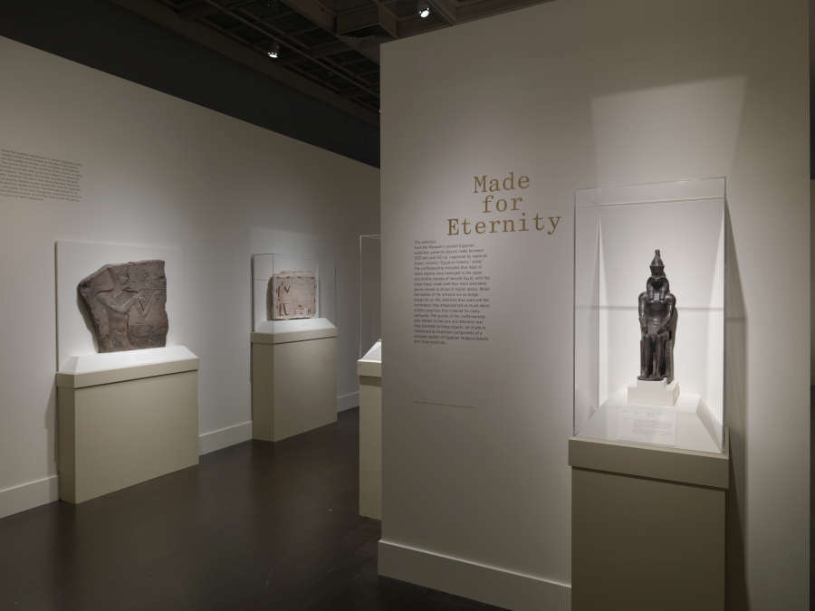 view exhibition image