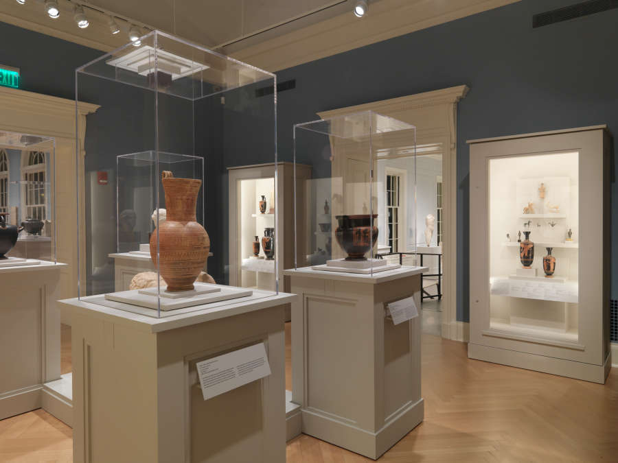 view exhibition image