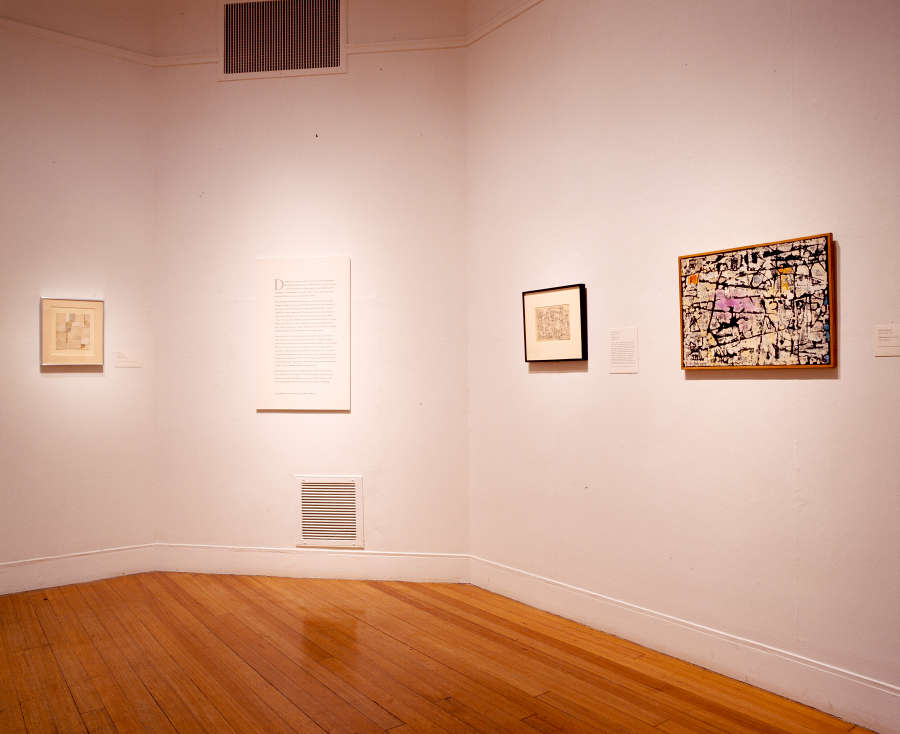 view exhibition image