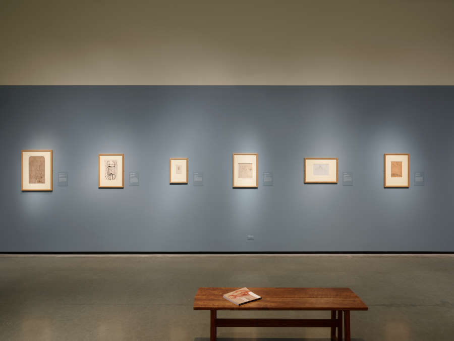 view exhibition image