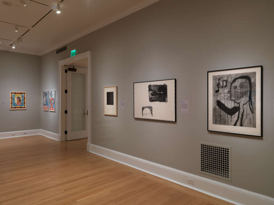 view exhibition image