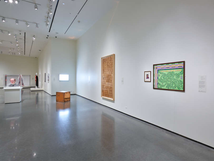 view exhibition image