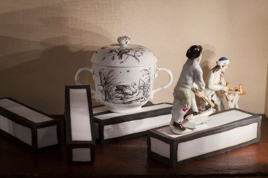 view exhibition image