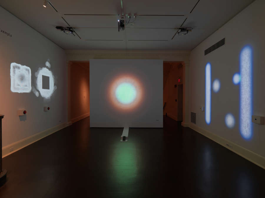 view exhibition image