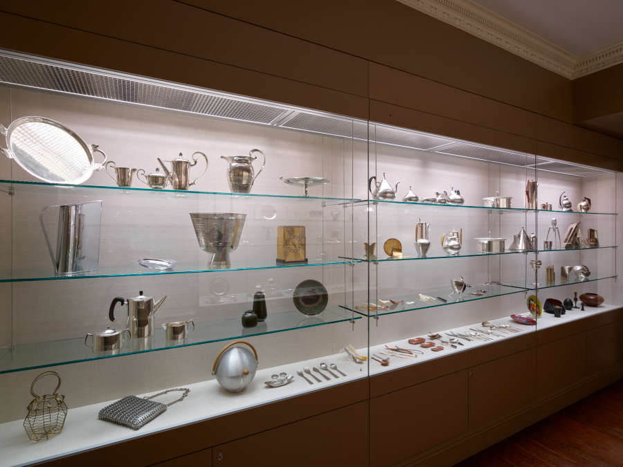 view exhibition image