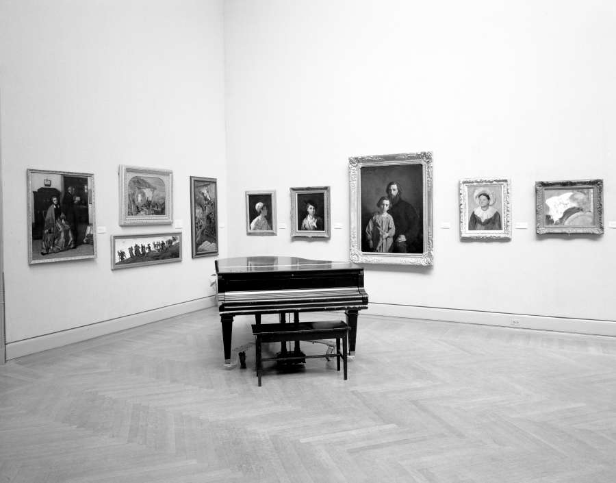 view exhibition image