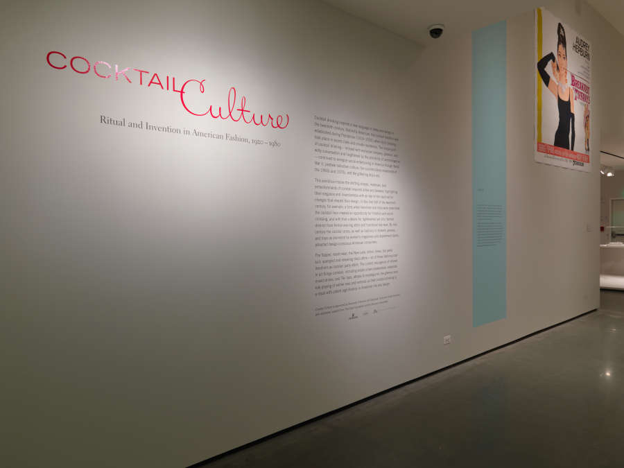 view exhibition image