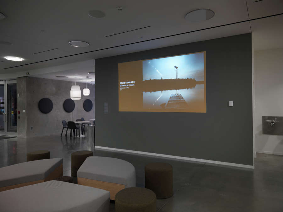 view exhibition image