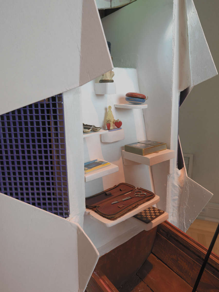 view exhibition image