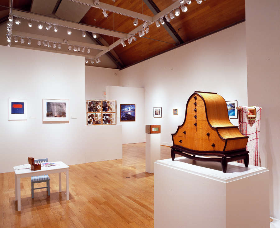 view exhibition image