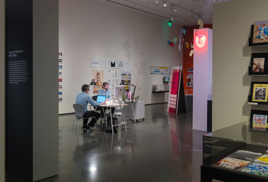 view exhibition image