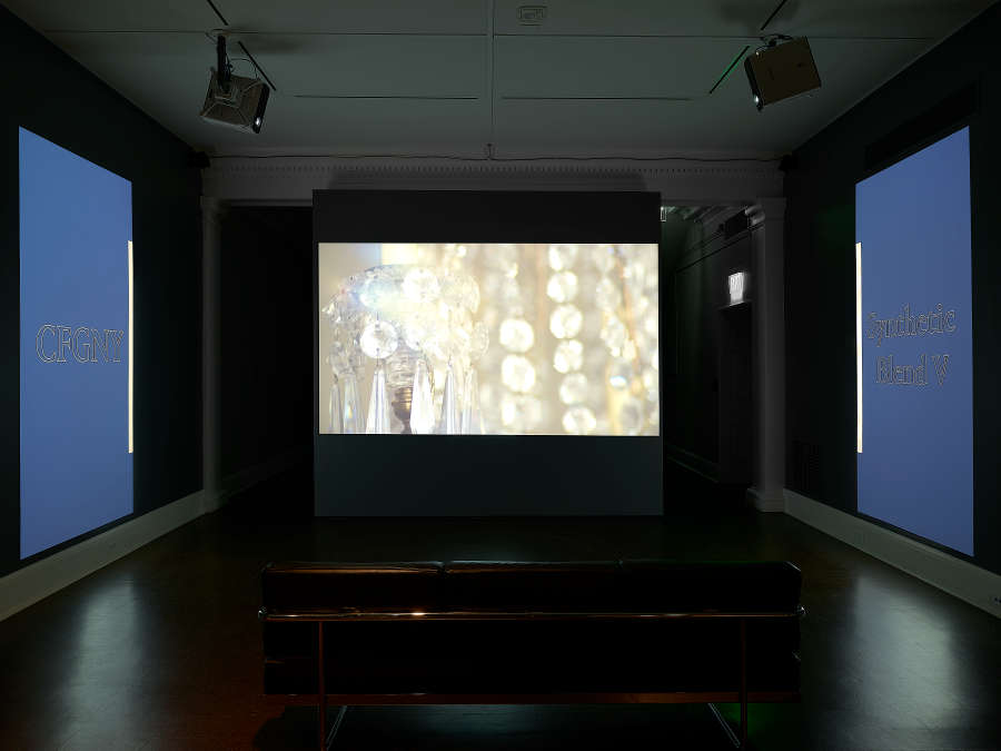 view exhibition image