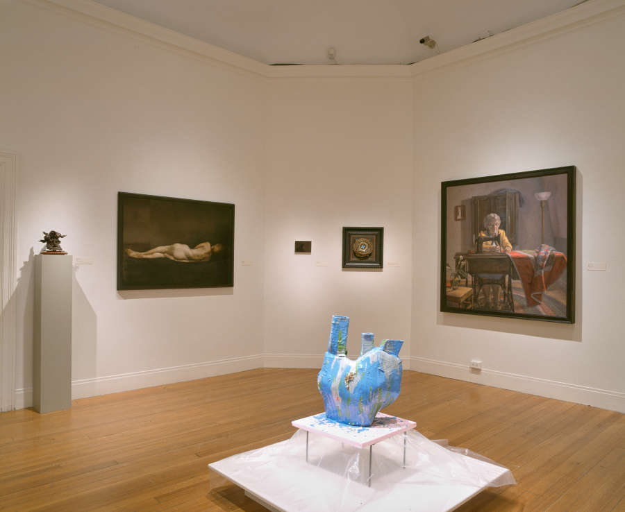 view exhibition image