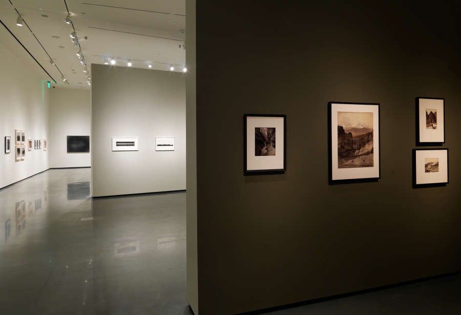 view exhibition image