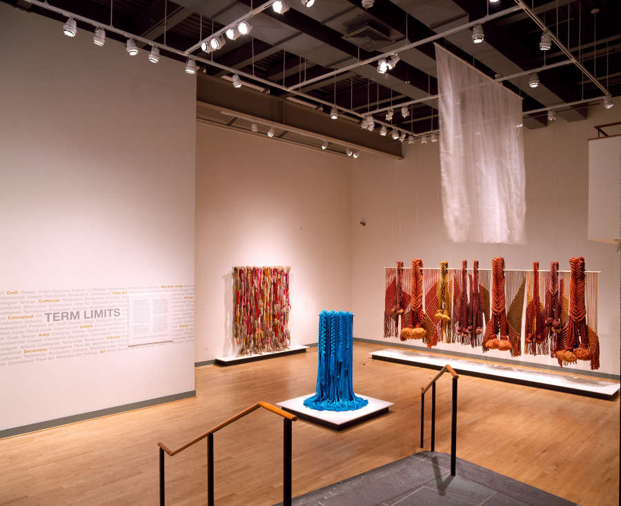 view exhibition image