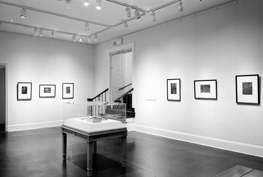 view exhibition image