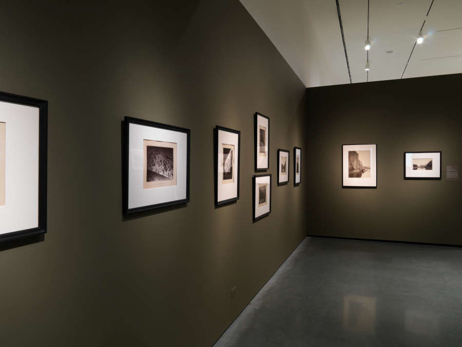 view exhibition image