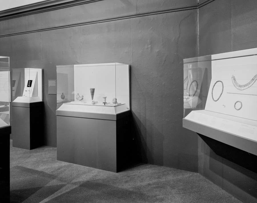 view exhibition image