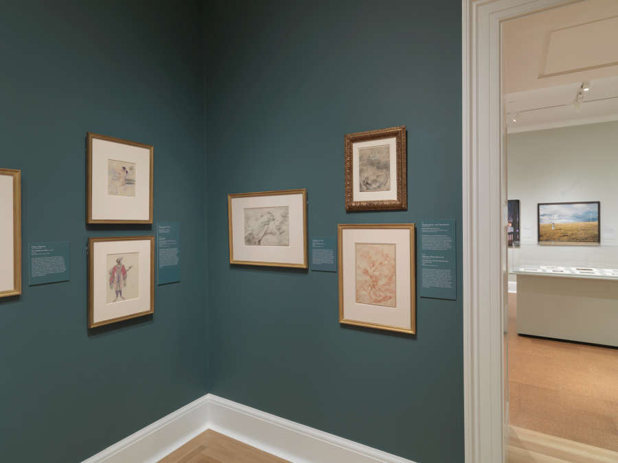 view exhibition image