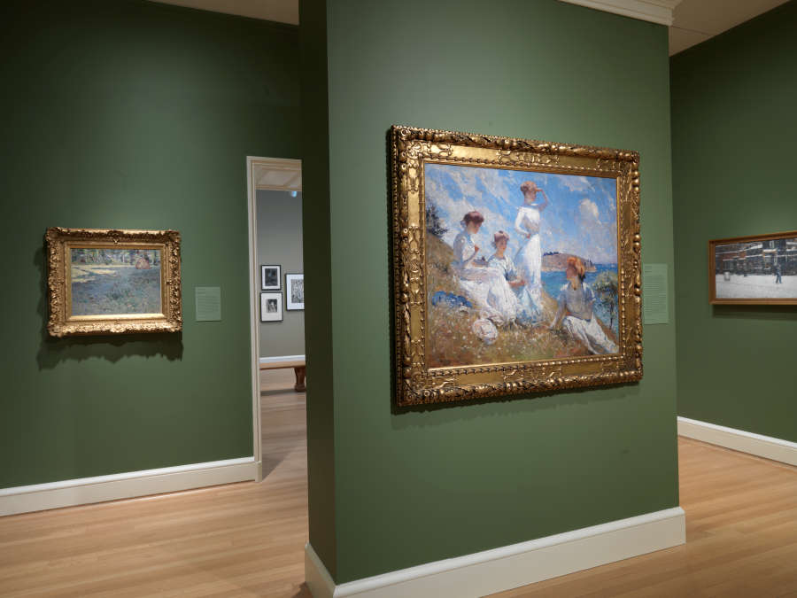 view exhibition image