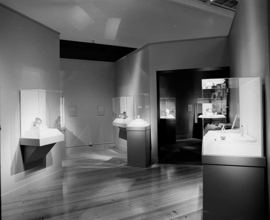 view exhibition image