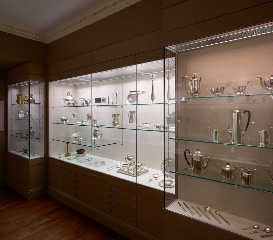 view exhibition image