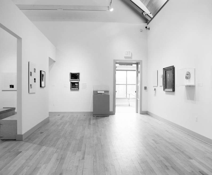 view exhibition image