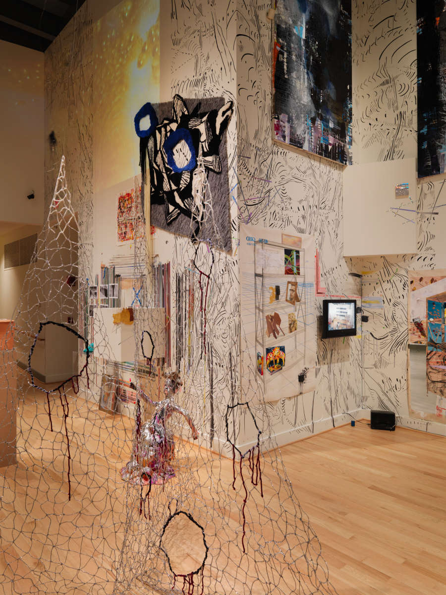 view exhibition image