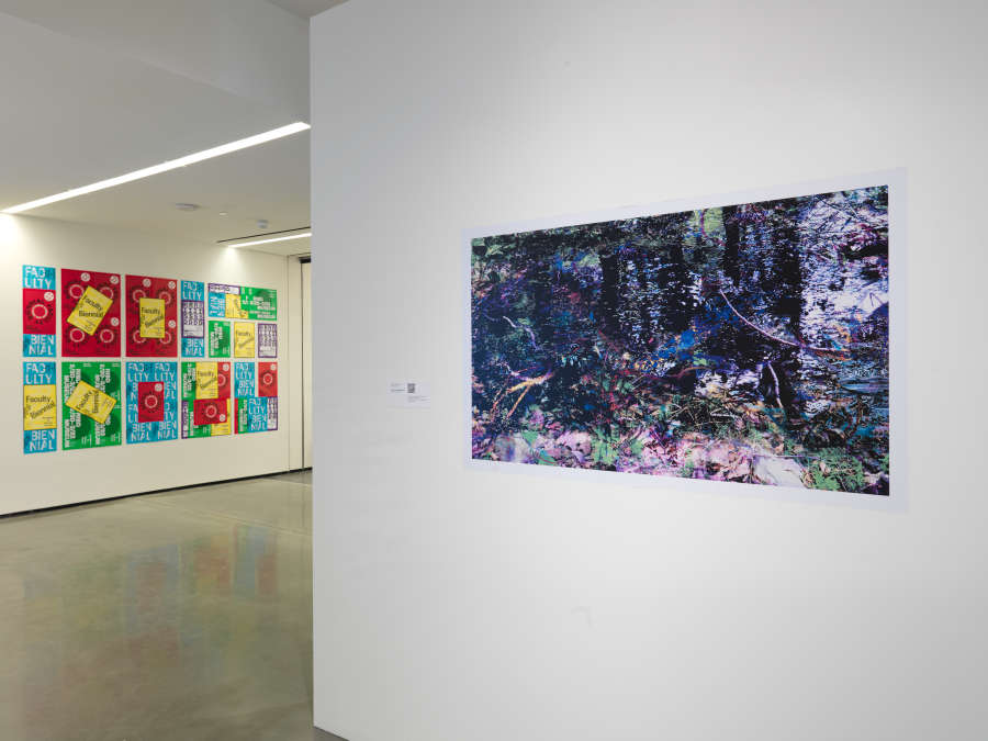 view exhibition image