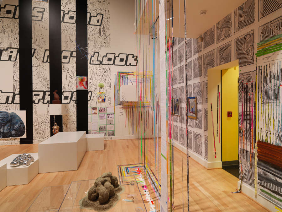 view exhibition image