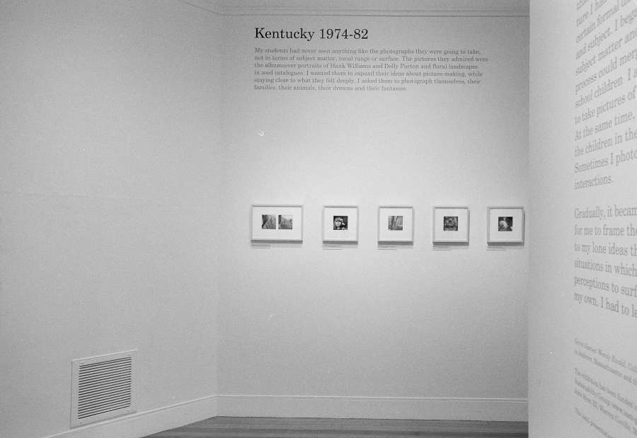 view exhibition image