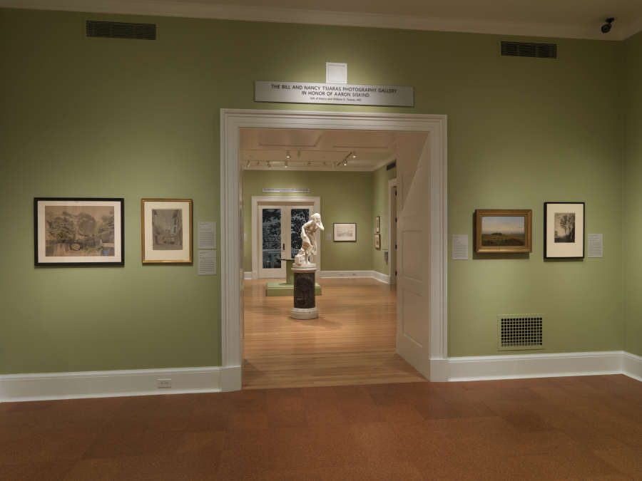view exhibition image