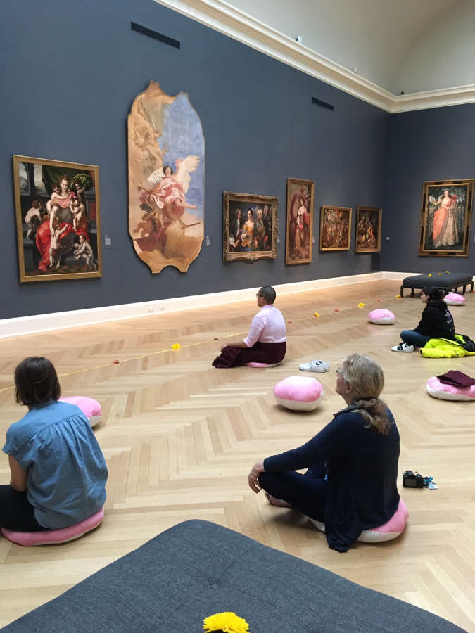 view exhibition image